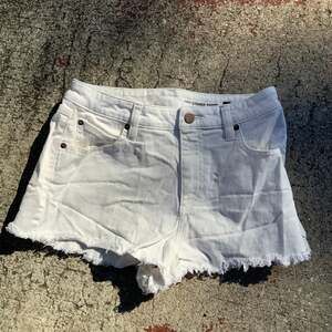 Volcom 1991 Stoned Shorts White Frayed Hem Denim 27